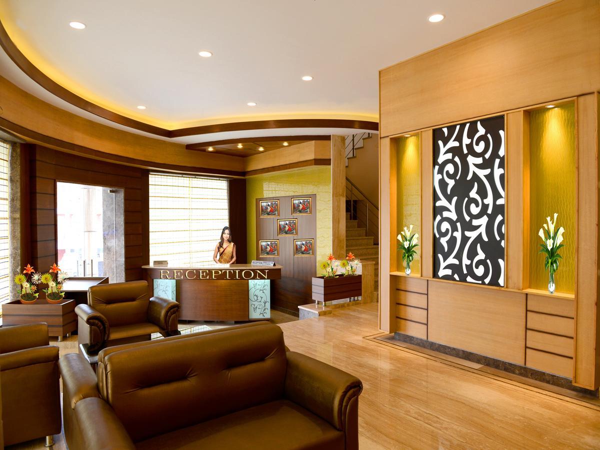 Anurag Hotel คาตรา ภายนอก รูปภาพ