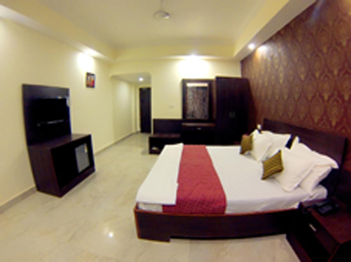 Anurag Hotel คาตรา ภายนอก รูปภาพ
