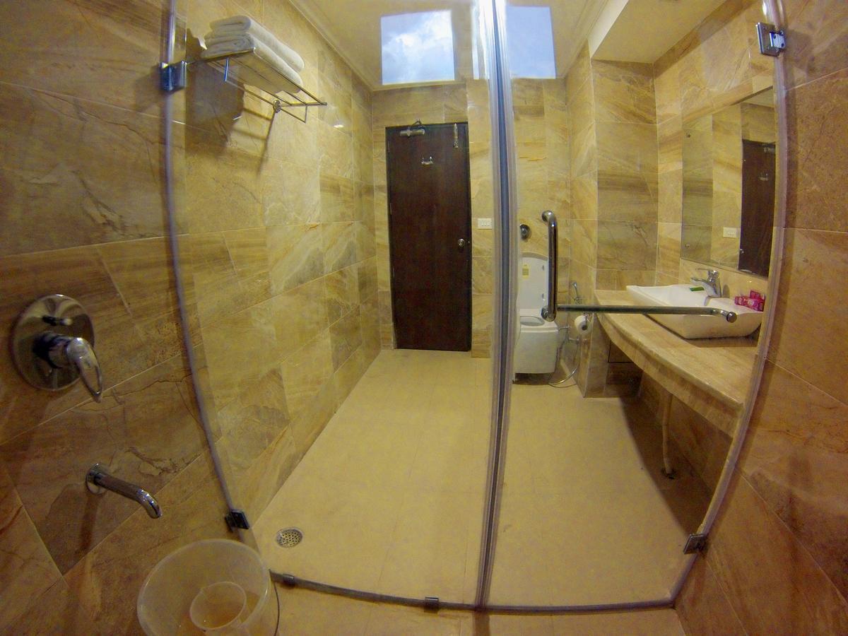 Anurag Hotel คาตรา ภายนอก รูปภาพ