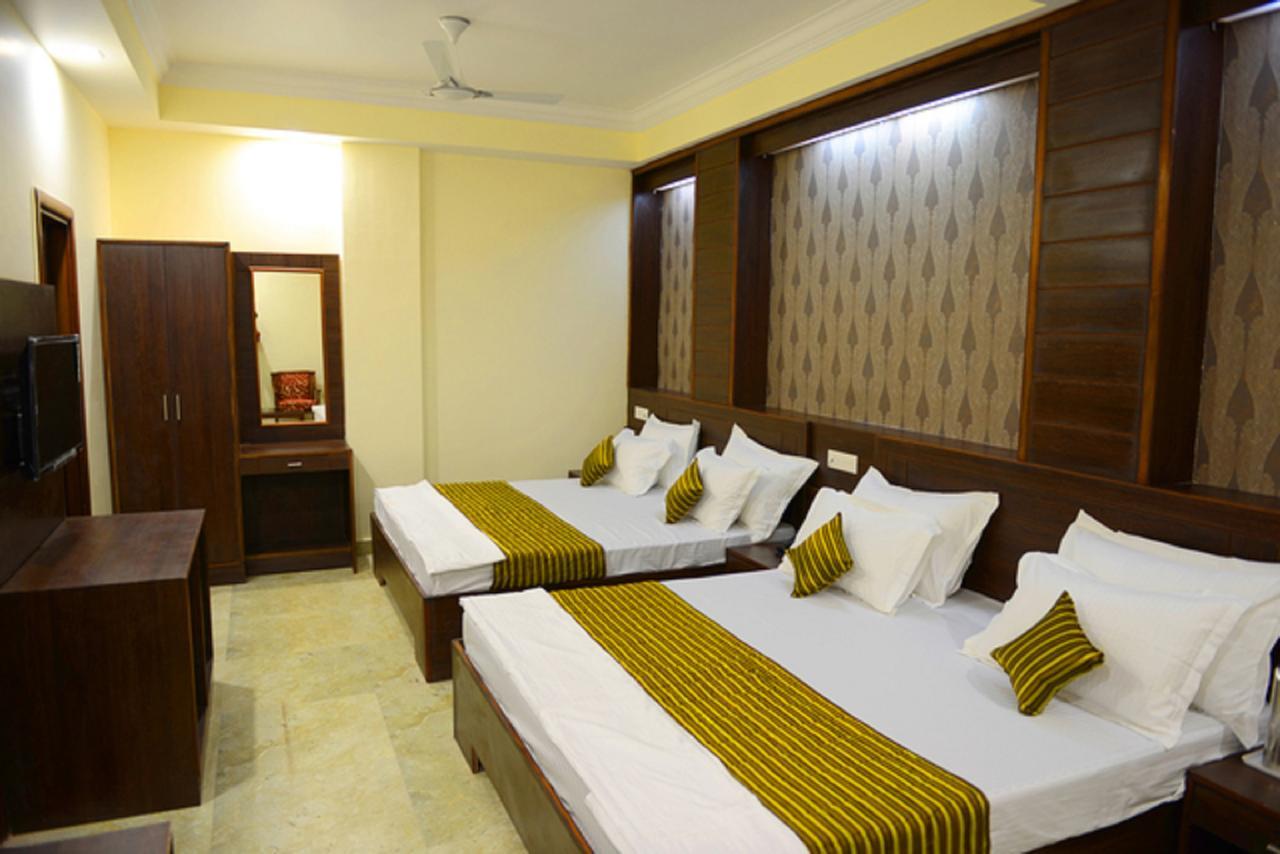 Anurag Hotel คาตรา ภายนอก รูปภาพ